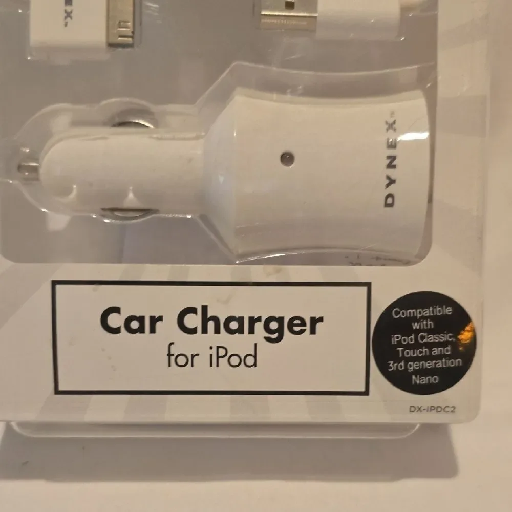 Dynex White Car Charger for iPod